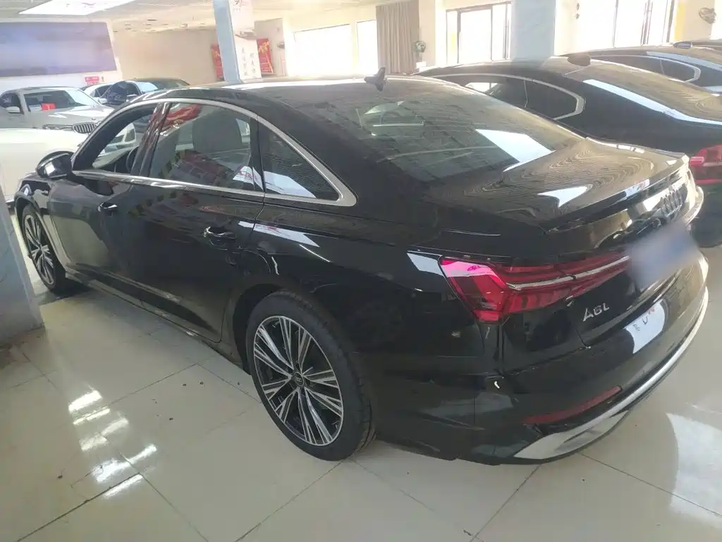Audi A6L 2025