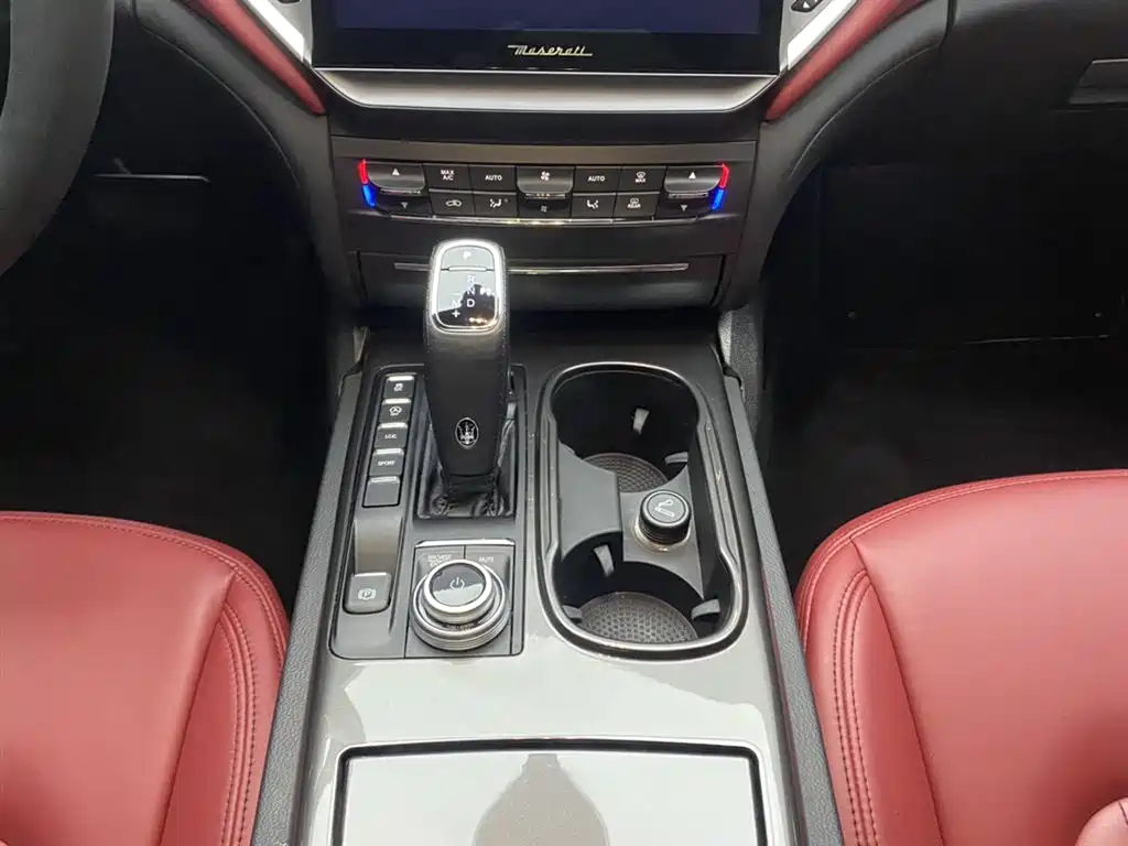 Maserati Ghibli 2022 — фото 22
