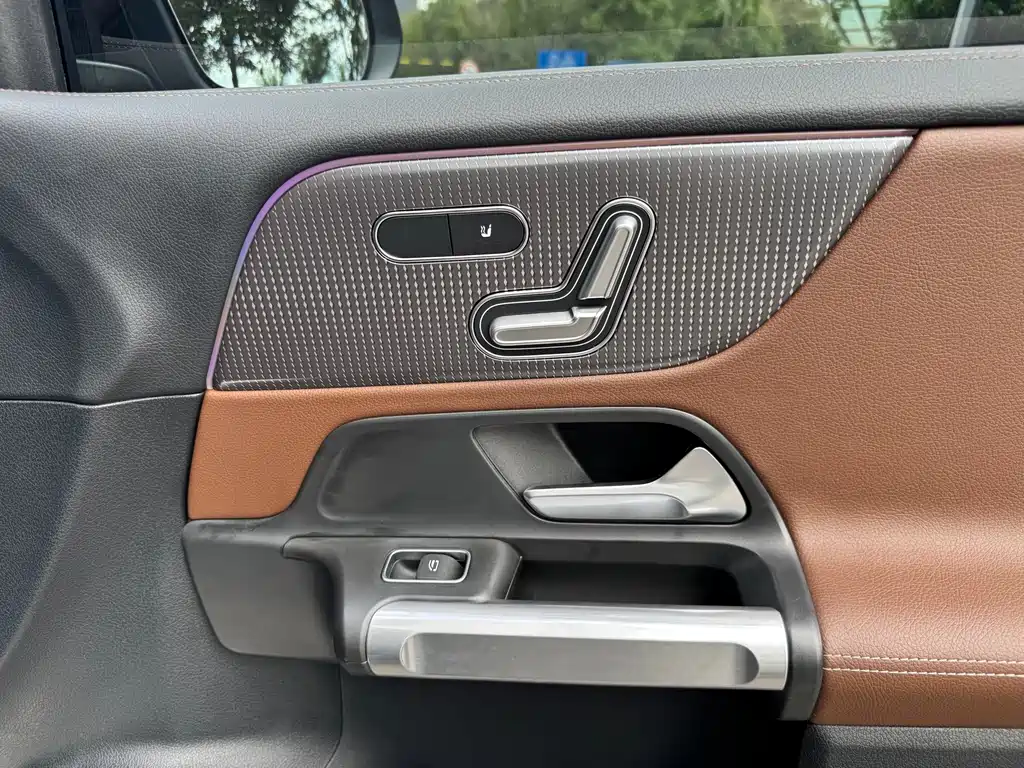 Mercedes-Benz GLB 2022 — фото 31