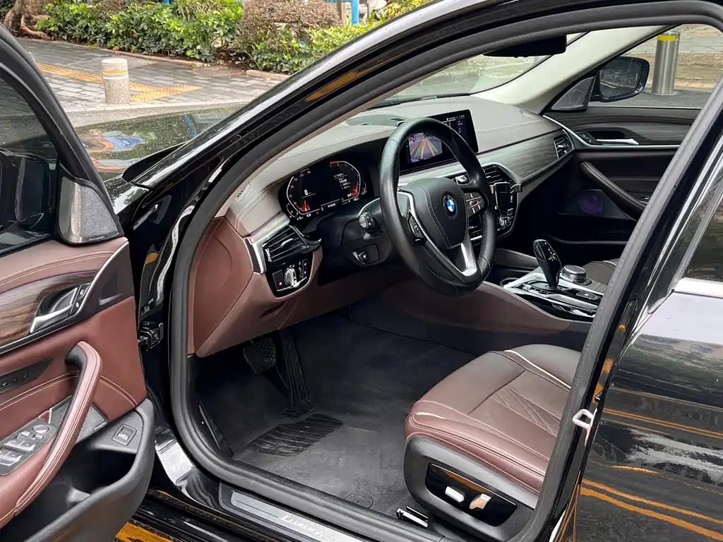 BMW 5 Series 2020