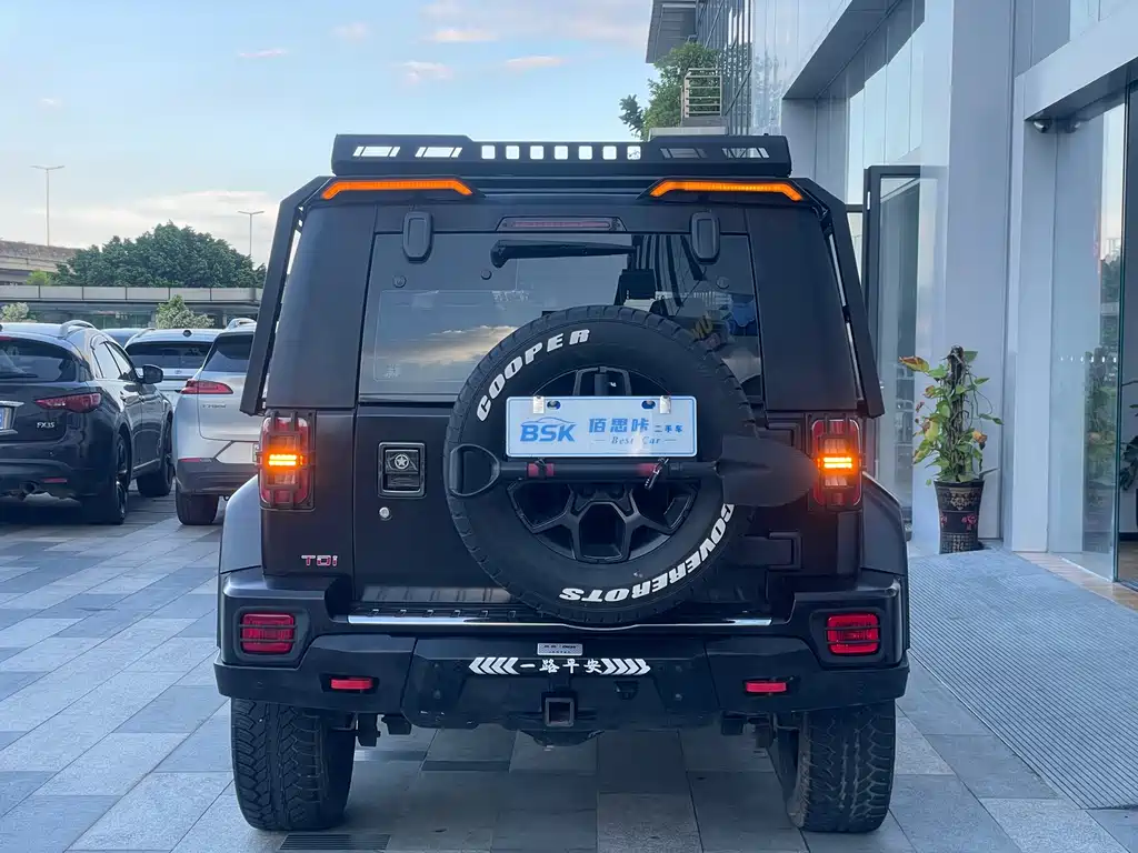 BAIC BJ40 2022 — фото 14