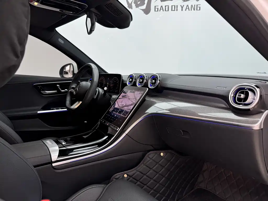 Mercedes-Benz C-Class 2024 — фото 13