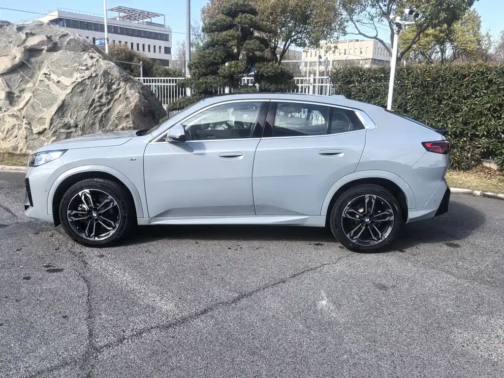 BMW X2 2025 — фото 3