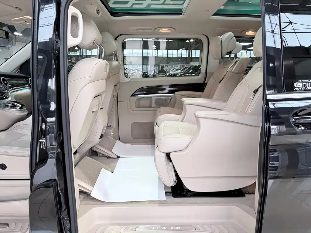 Mercedes-Benz V-Class 2016