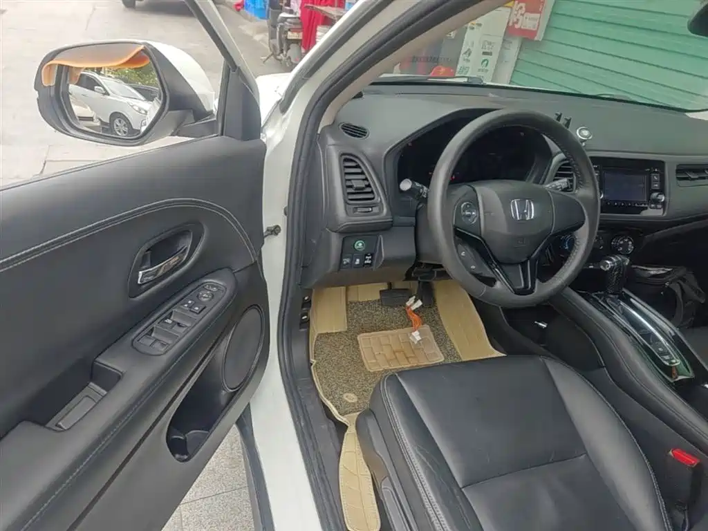 Honda Vezel 2017 — фото 16