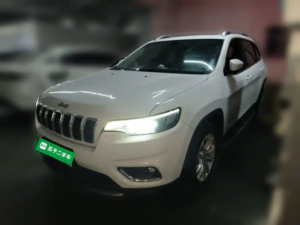 Jeep Cherokee 2019 — фото 2
