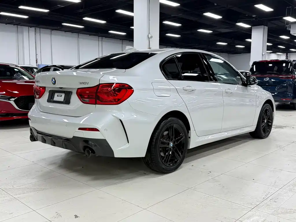 BMW 1 Series 2022