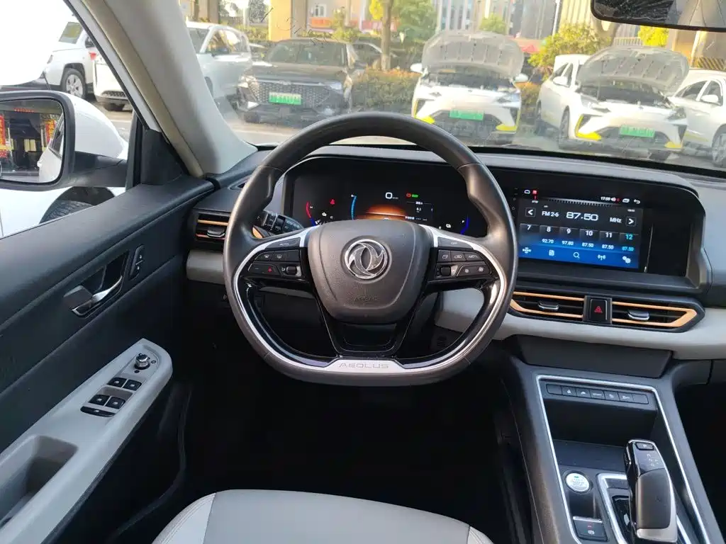 Dongfeng E70 2023