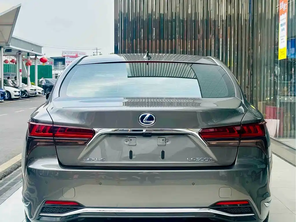 Lexus LS 2021 — фото 3
