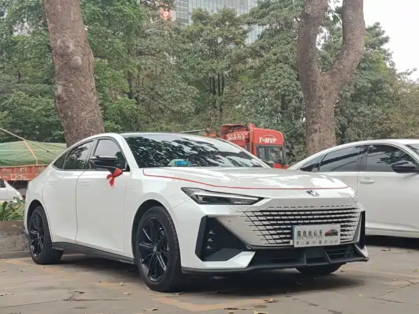 Changan UNI-V 2023