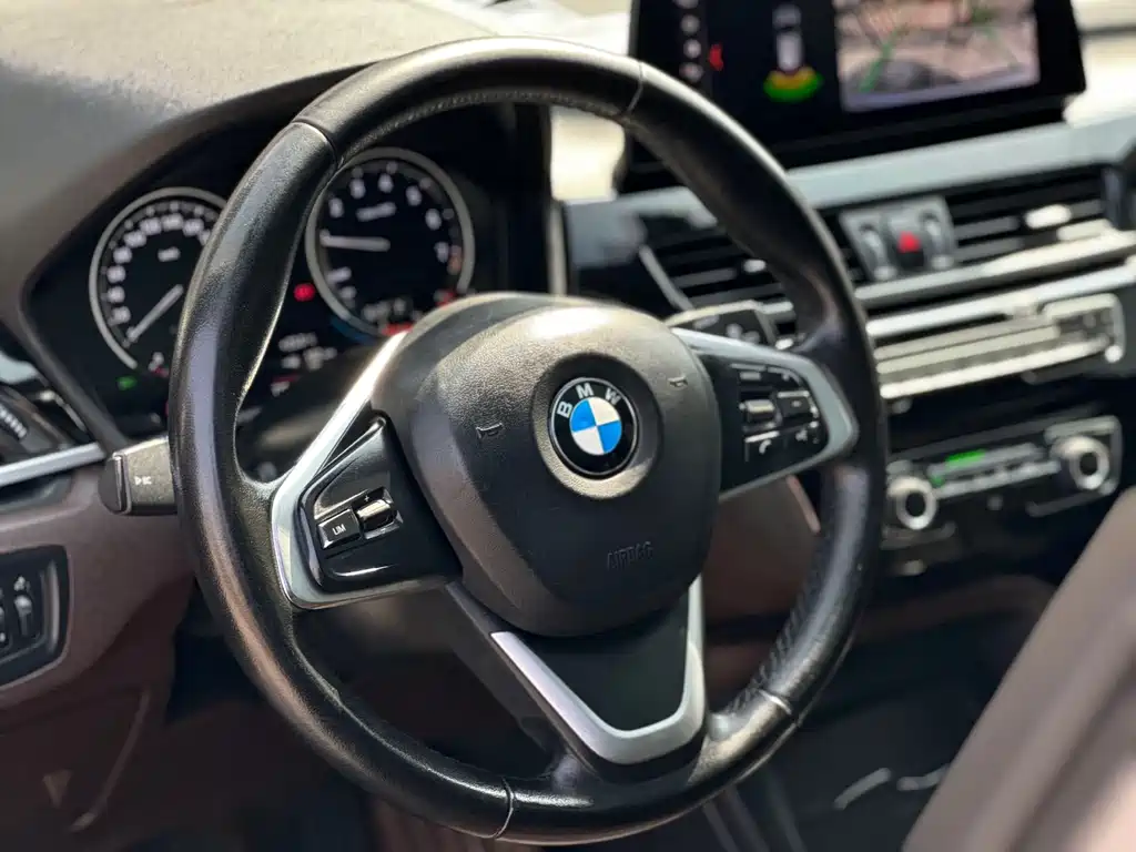 BMW X1 2022 — фото 12