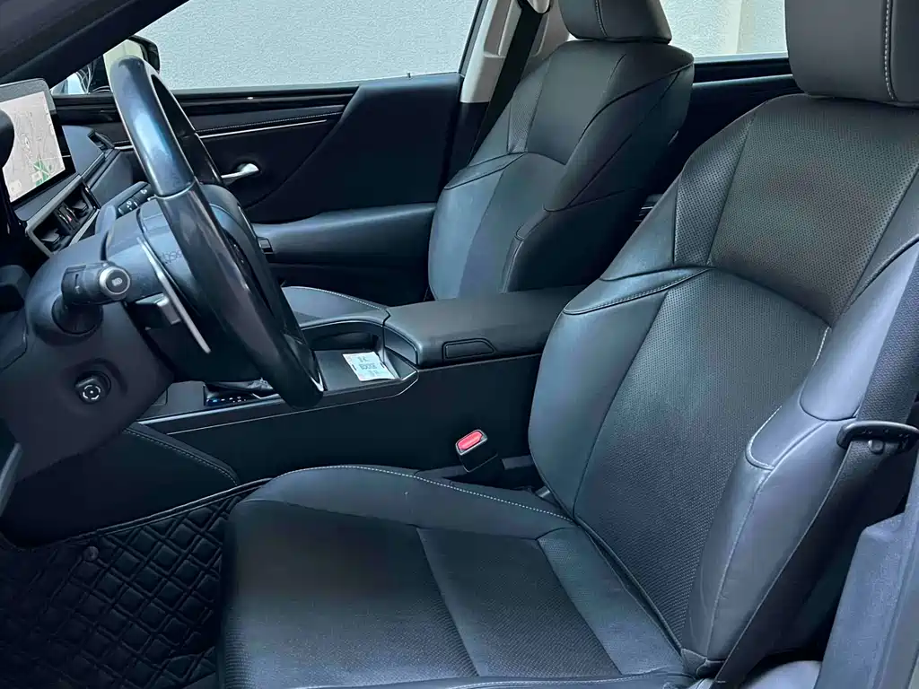 Lexus ES 2023 — фото 12