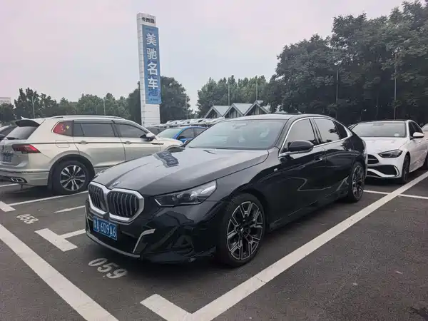 BMW 5 Series 2024