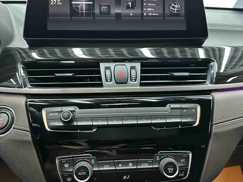 BMW X1 2019 — фото 12