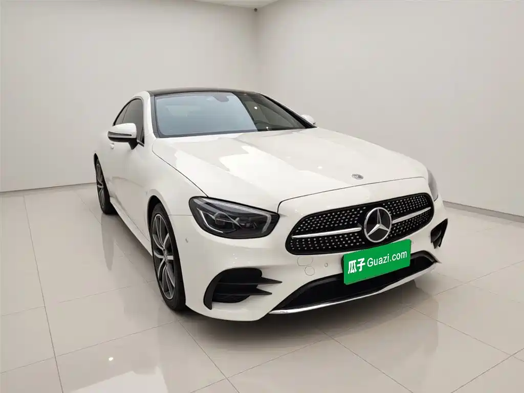 Mercedes-Benz E-Class 2022 — фото 3