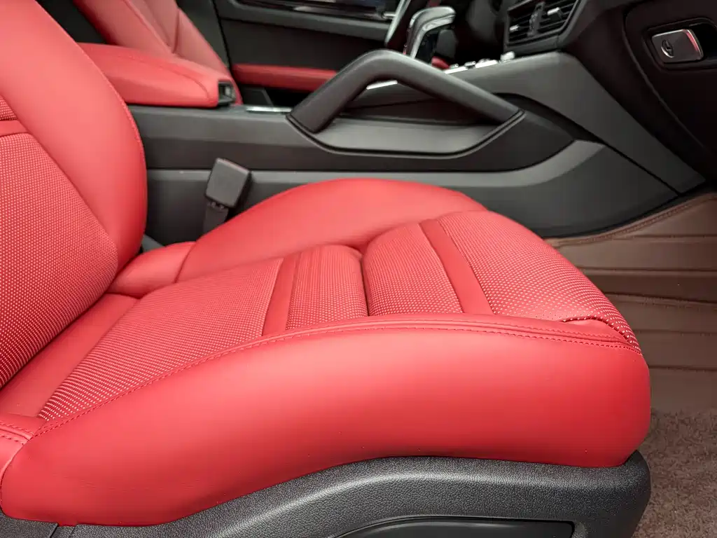 Porsche Cayenne 2019 — фото 17