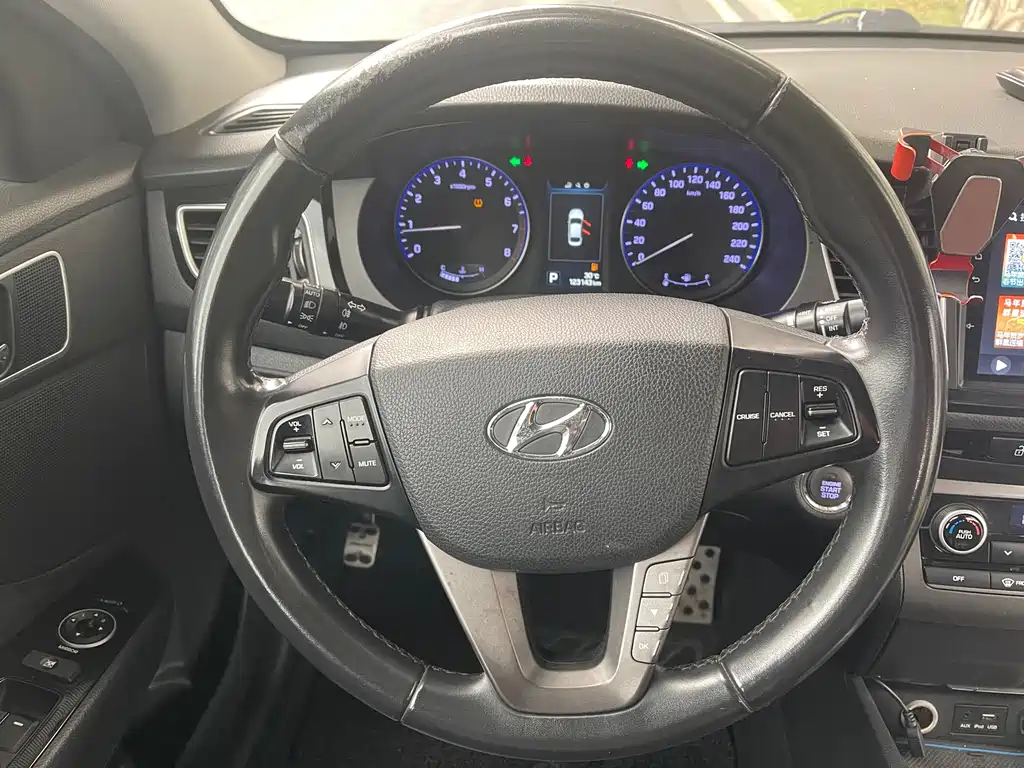 Hyundai Mistra 2015 — фото 11