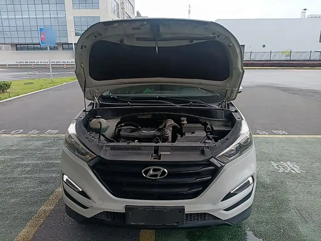 Hyundai Tucson 2016 — фото 20