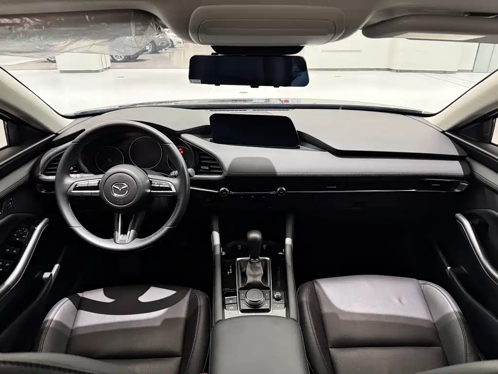 Mazda 3 Axela 2022