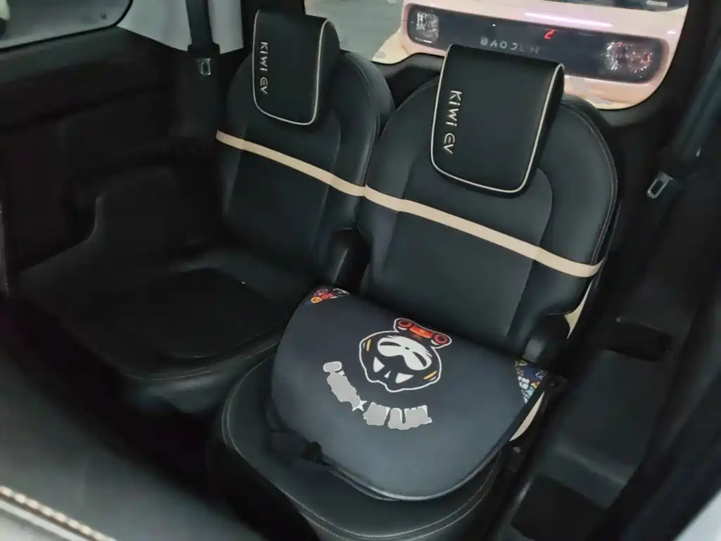 Baojun Kiwi EV 2022 — фото 17