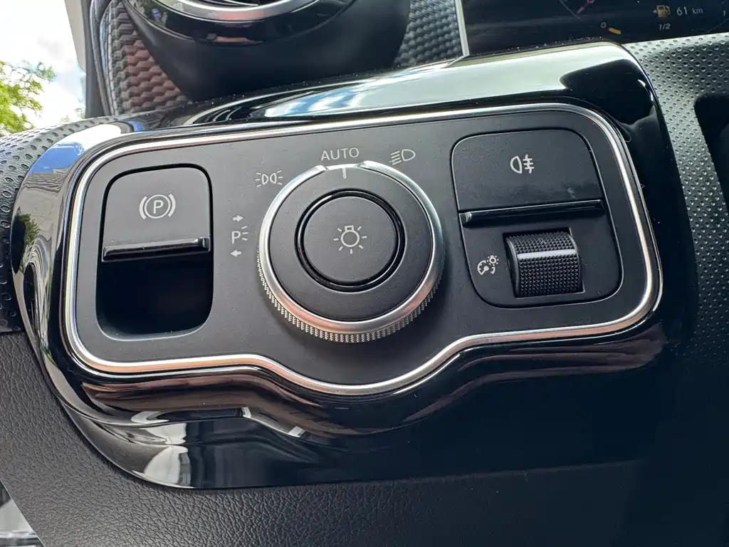 Mercedes-Benz A-Class 2020 — фото 19