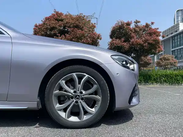 Mercedes-Benz E-Class 2022