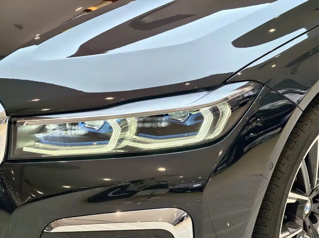 BMW 7 Series 2021 — фото 25