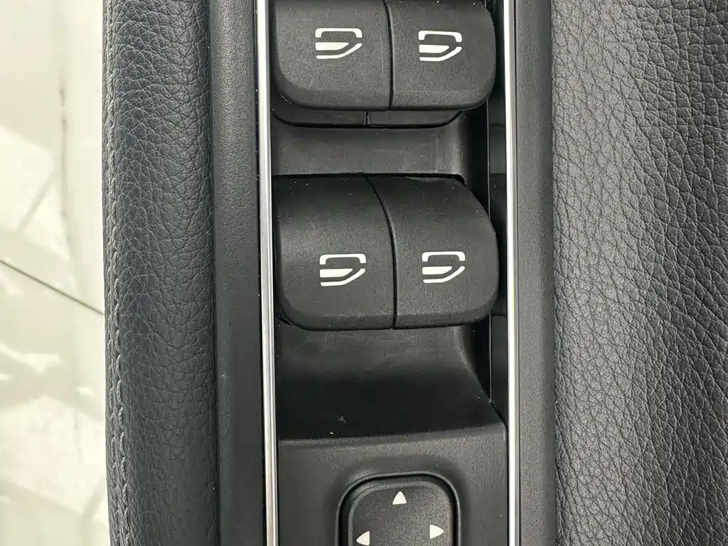 Mercedes-Benz A-Class 2022 — фото 11