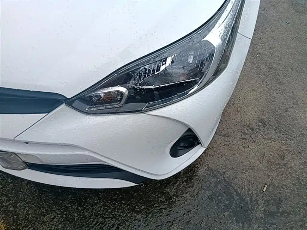 Toyota Yaris L 2018 — фото 24