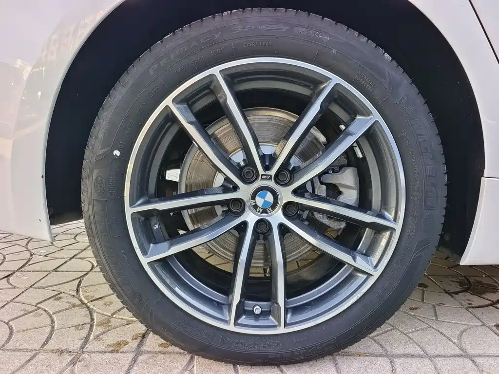 BMW 5 Series 2023 — фото 18