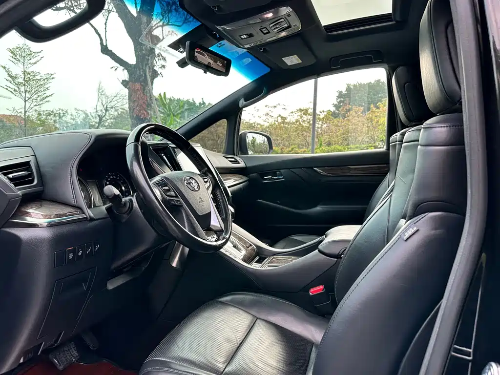 Toyota Alphard 2019 — фото 9