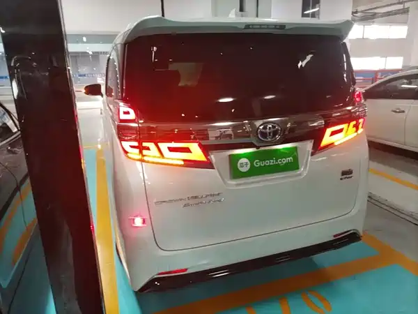 Toyota Vellfire 2021