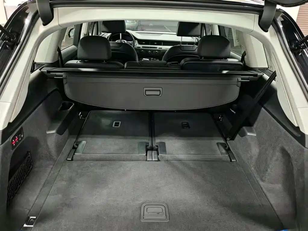 Audi Q7 2020 — фото 17