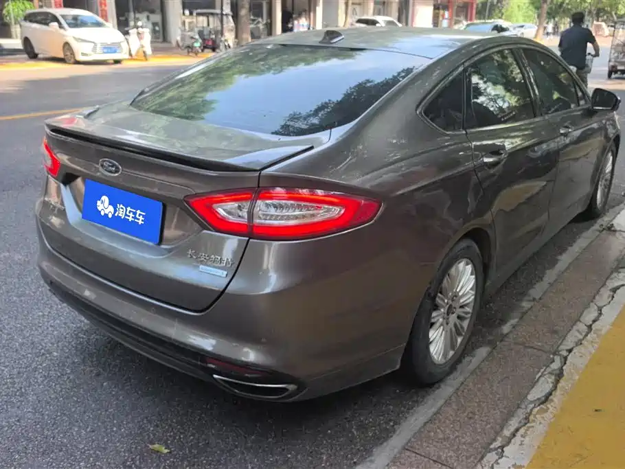 Ford Mondeo 2014 — фото 3