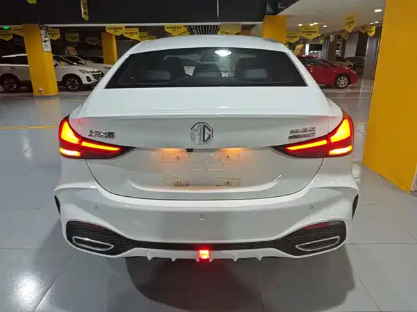 MG MG5 2025