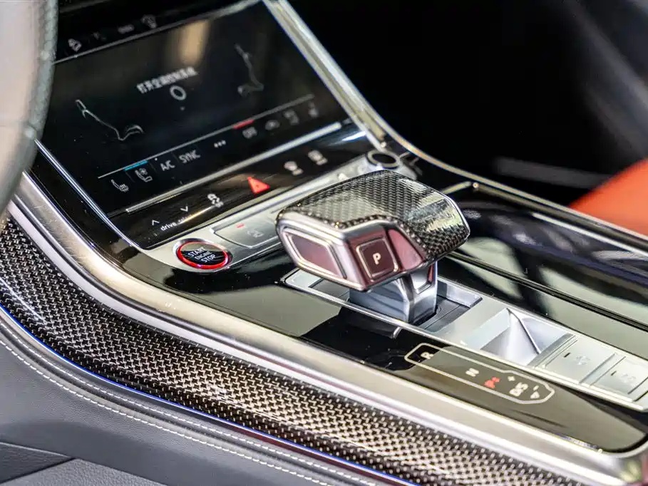 Audi SQ7 2024 — фото 16