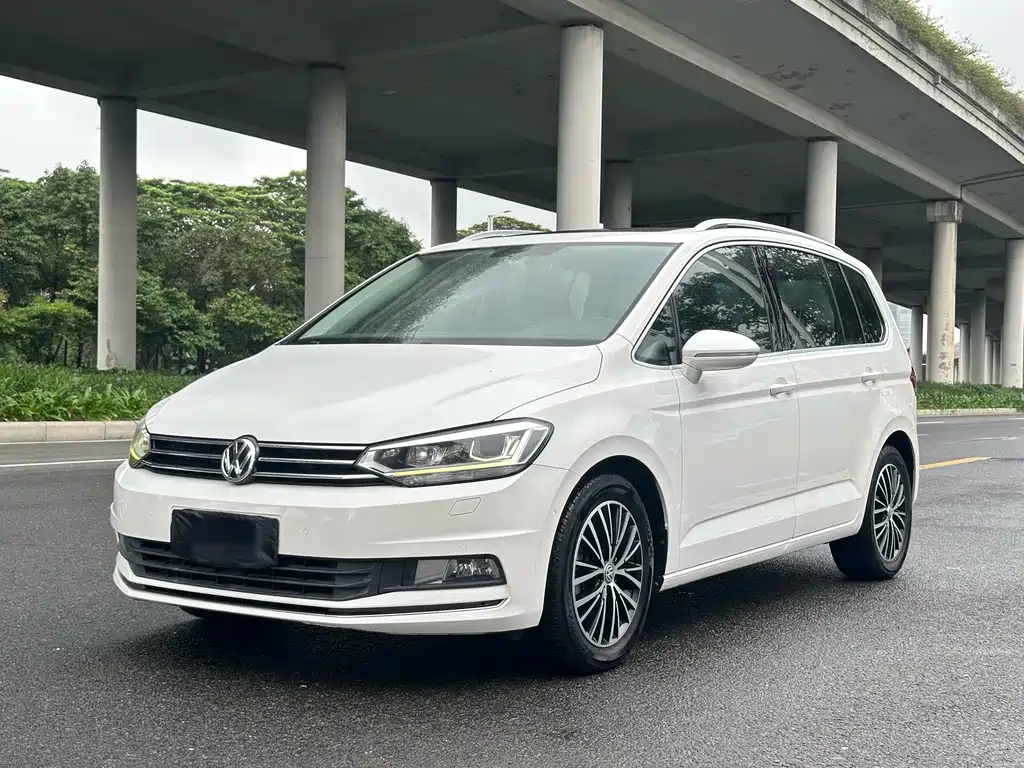 Volkswagen Touran 2016