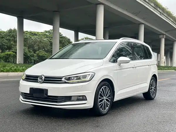 Volkswagen Touran 2016