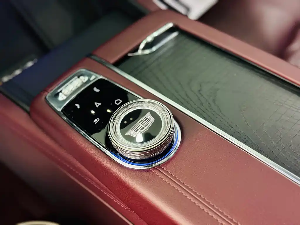 Cadillac CT6 2023 — фото 17