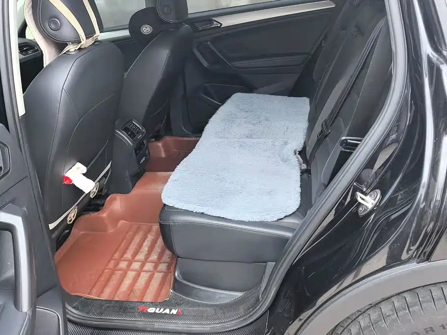 Volkswagen Tiguan L 2020 — фото 10