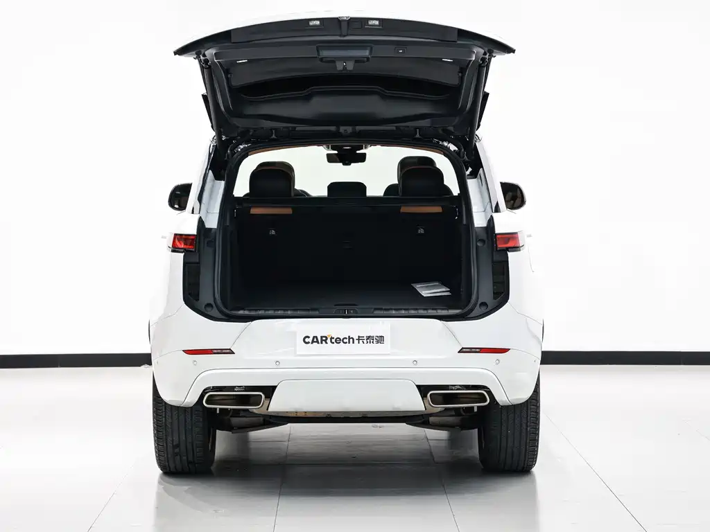 Land Rover Sport 2023 — фото 13