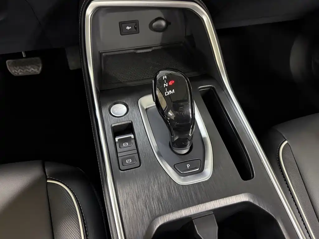 Haval H6 2023 — фото 13