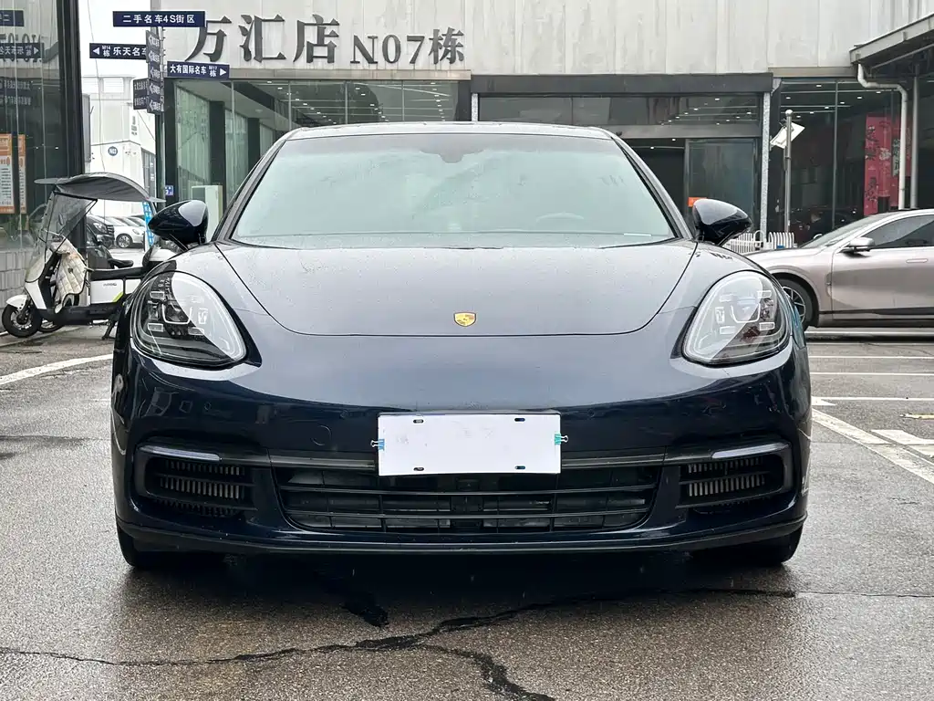 Porsche Panamera 2020 — фото 2