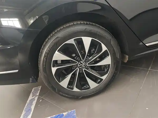 Volkswagen Passat 2025