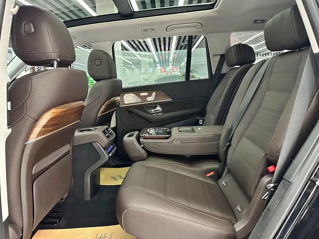 Mercedes-Benz GLS 2024 — фото 21