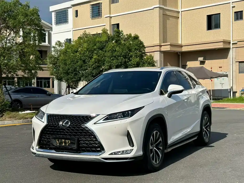 Lexus RX 2020
