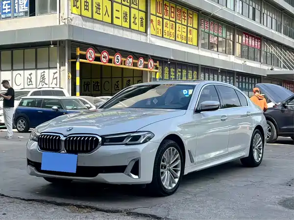 BMW 5 Series 2022