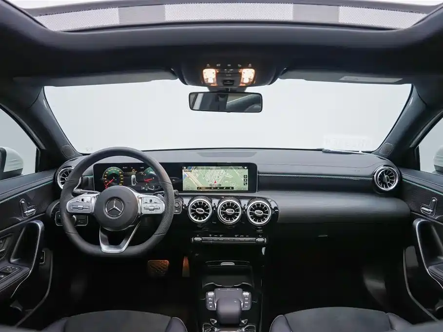 Mercedes-Benz A-Class 2020 — фото 9