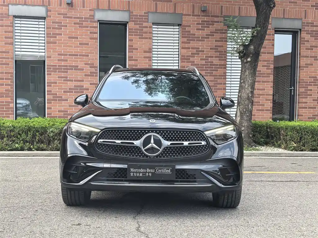 Mercedes-Benz GLC 2023