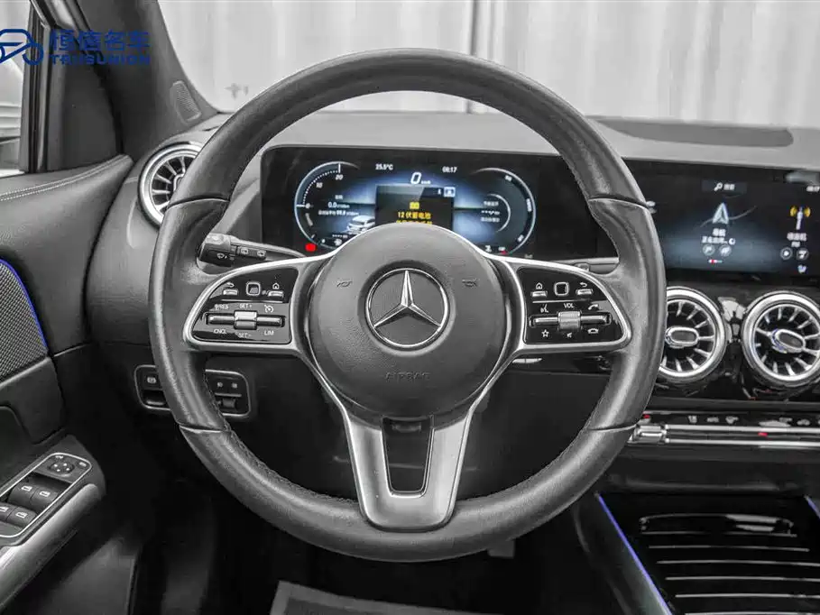 Mercedes-Benz GLA 2023 — фото 17